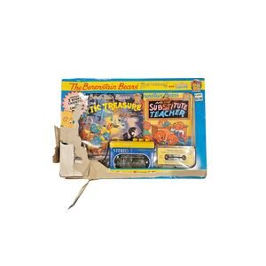 1996 Berenstain Bears Attic Treasure Substitute Teacher Sound Cassette Player
